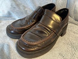 2 Paar Stiefeletten und Slipper, Gr. 39, gern getragen