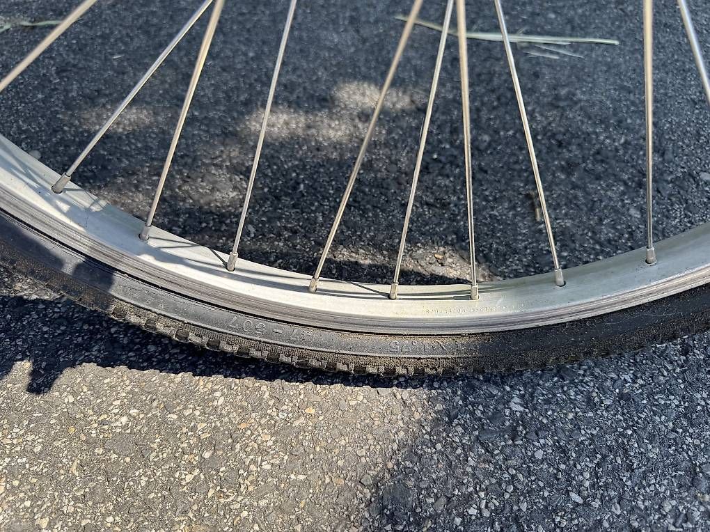 Velos: Velo pour 8-12-ans -24 pounce  – Gebraucht aus Nyon von royben 2