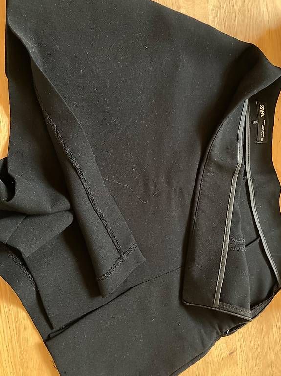 Zara Gonne: Jupe-culotte Zara taille M – Usato da Aproz (Nendaz) venduto da stbornet