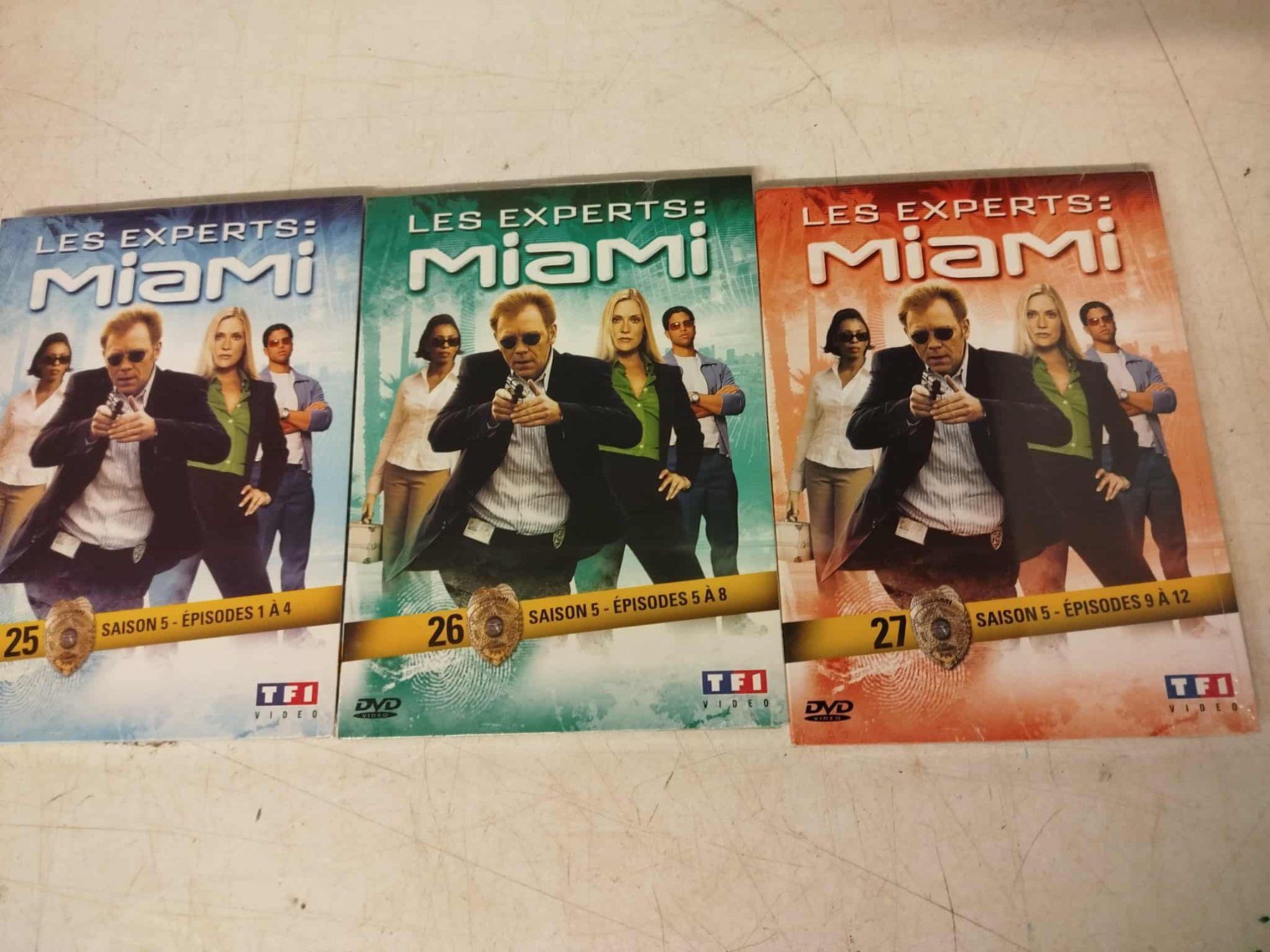 Tutti i DVDs: Dvd - Les Experts : Miami – Usato da La Chaux-de-Fonds venduto da Emmaus2300CDF 3