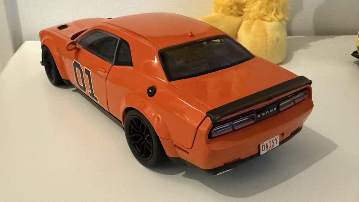Dodge Modellautos: Dodge Challenger General Lee – Neu (gemäss Beschreibung) aus Basel von Zomeg