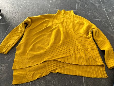 Pullover - gelb-grün ~ Gr. S/M