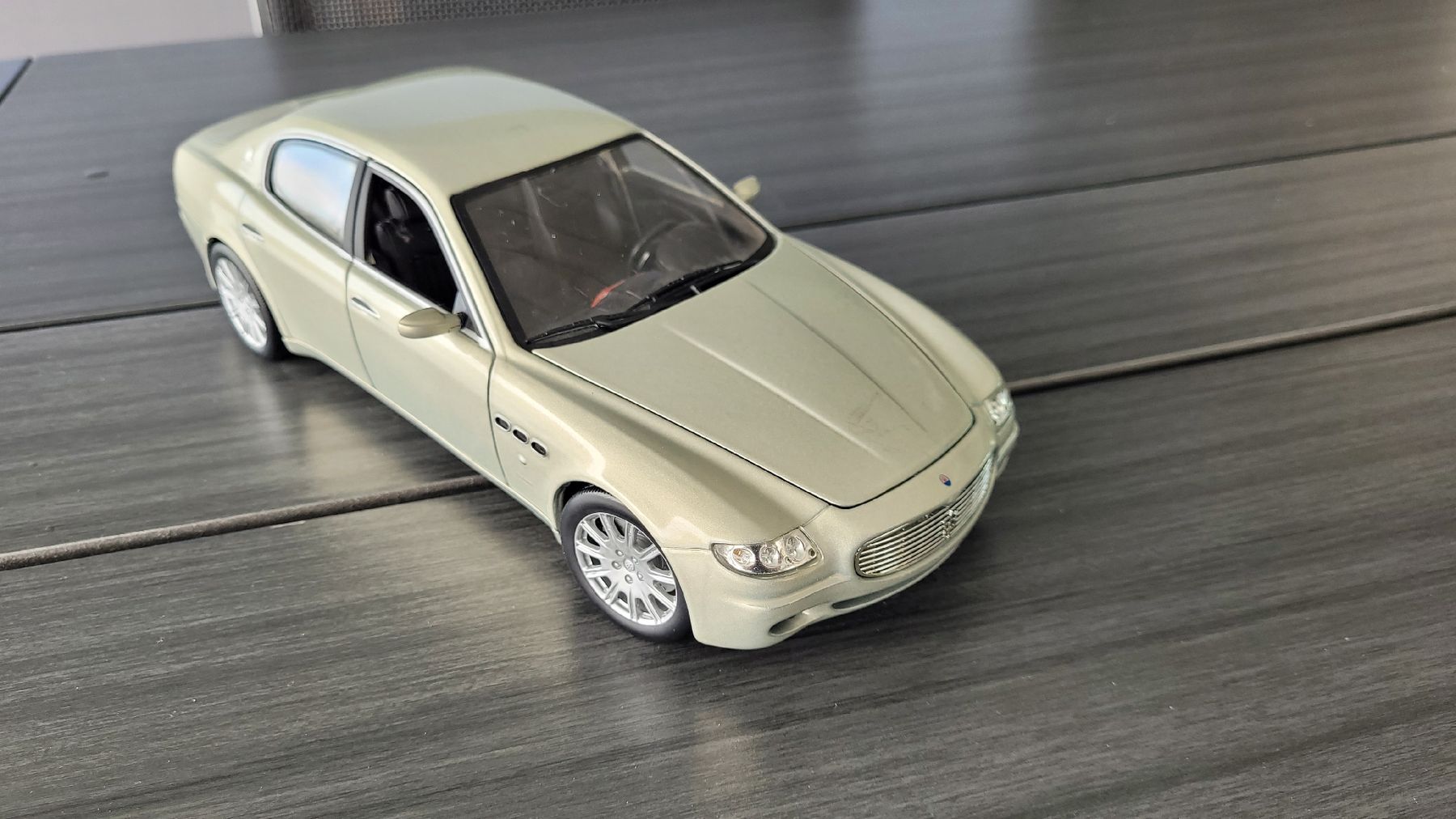 Maserati Modellini d'auto: Maserati Quattroporte – Usato da Arbon venduto da Rrombus 1