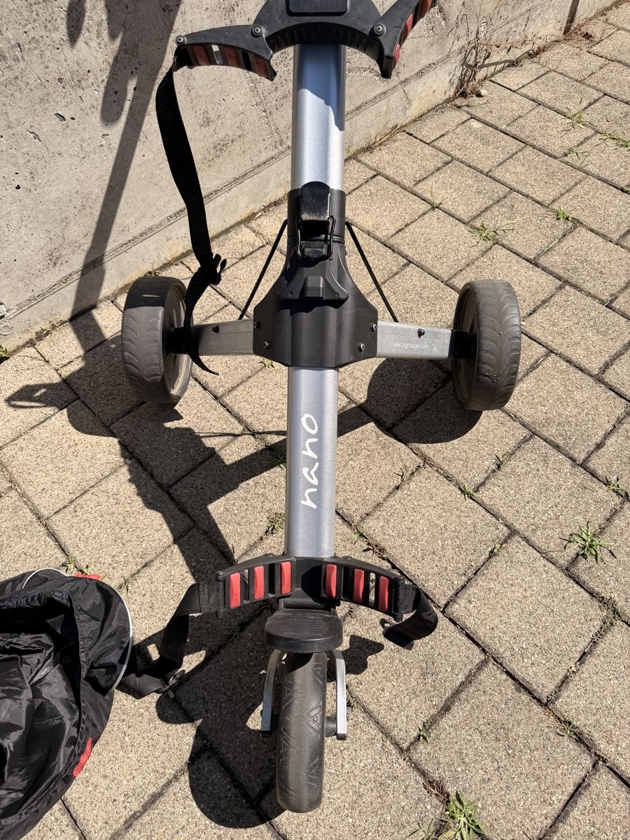 Big Max Trolleys: BigMax Nano Elektro-Golftrolley + PING Regenschirm – Gebraucht aus Schaffhausen von GreenApple212 1