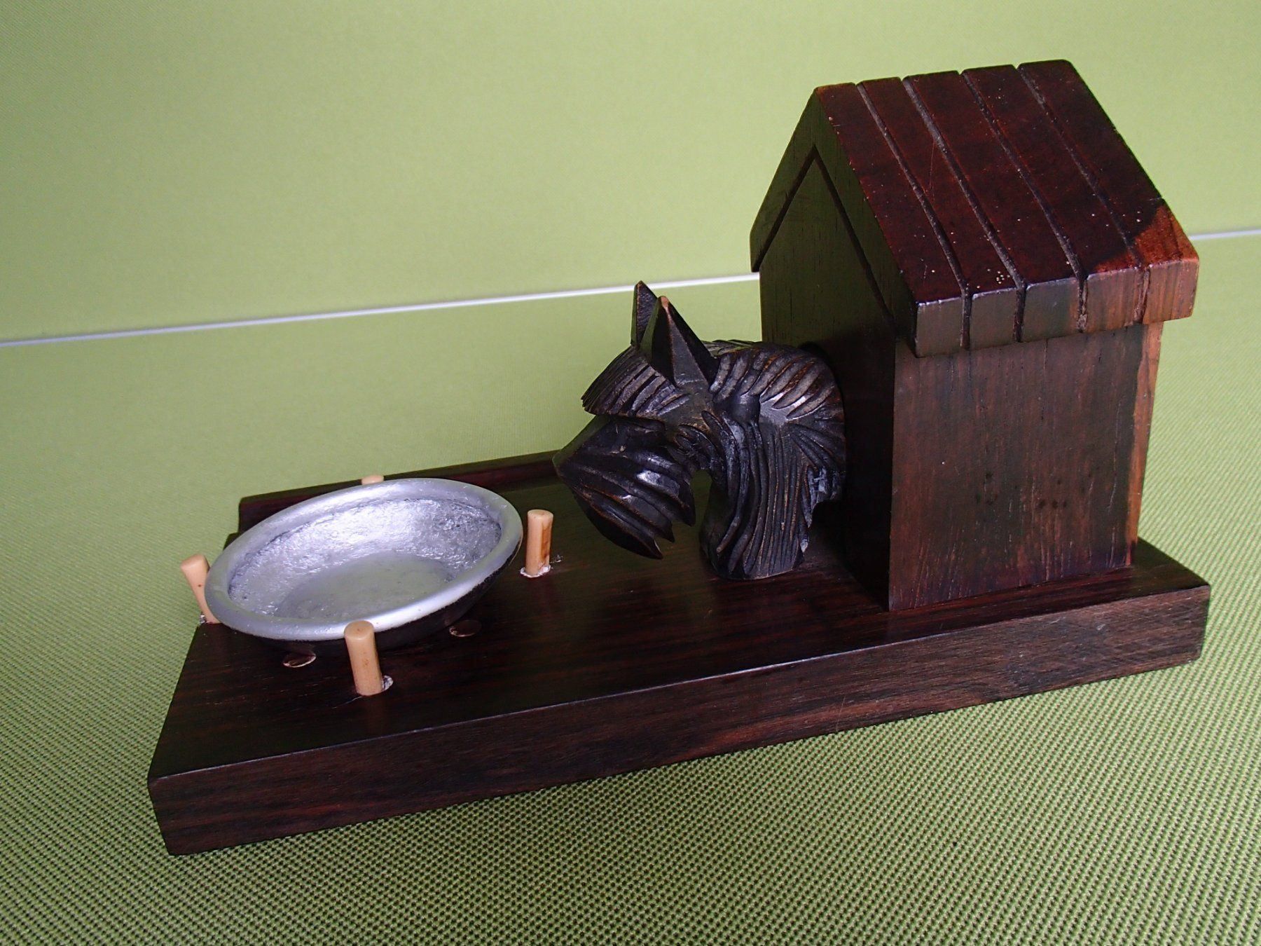 Portacenere: Art Deco Aschenbecher mit Fox Terrier – Usato da Schöfflisdorf venduto da pullux 3