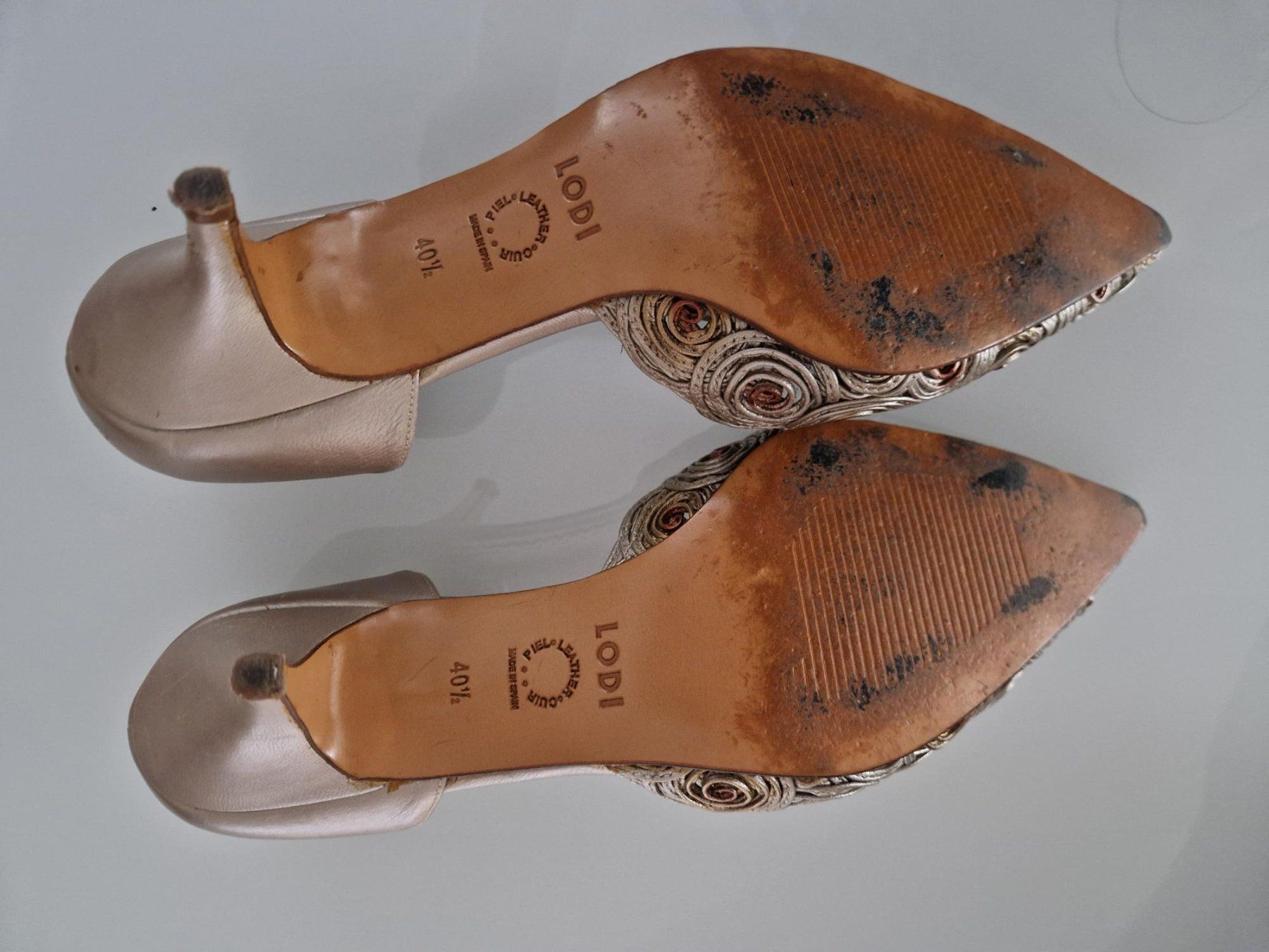 Scarpe da donna: Leder LODI Schuhe , beige, 40 – Usato da Obergösgen venduto da js9_h6hp 2
