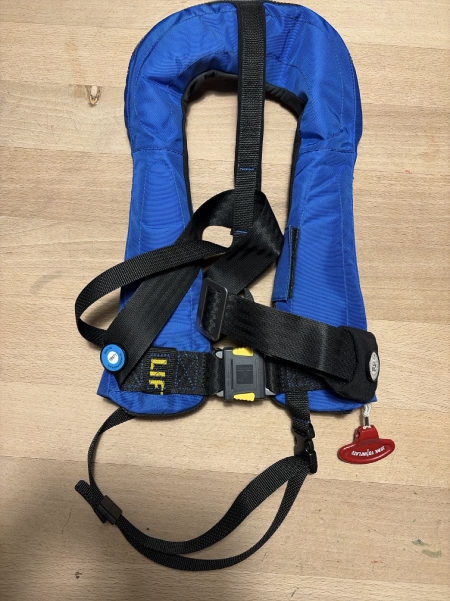 Giubbotti di salvataggio: Kadematic Rettungsweste – Usato da Erschwil venduto da Yamaha4 1