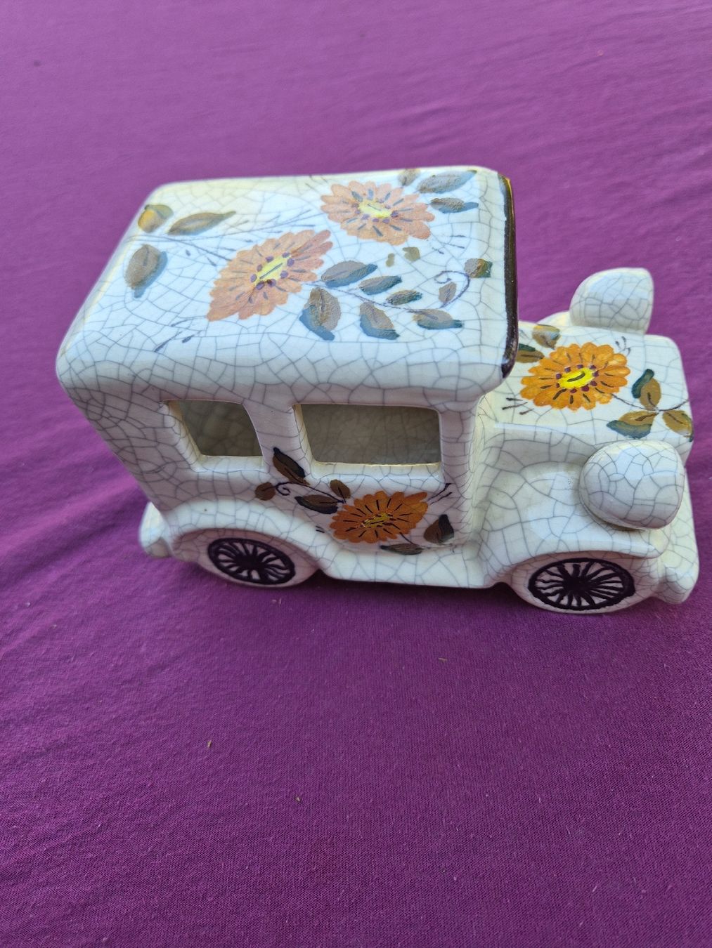 Alle Dekorationen: Keramik Auto mit Blumenmuster, weiss, gebraucht – Gebraucht aus Krauchthal von SamsPuce 2