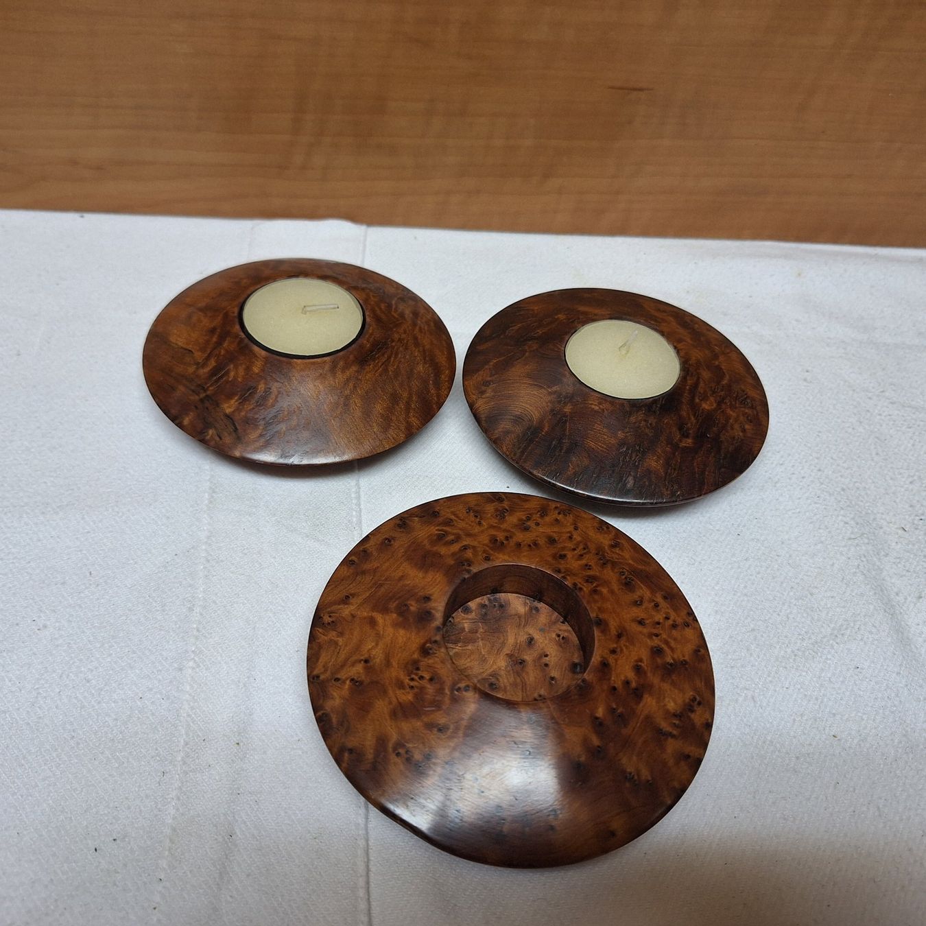 Portacandele: Versand möglich. Schöne originelle Teelichter-Halter, Holz – Usato da Winterthur venduto da Goldpipau 1