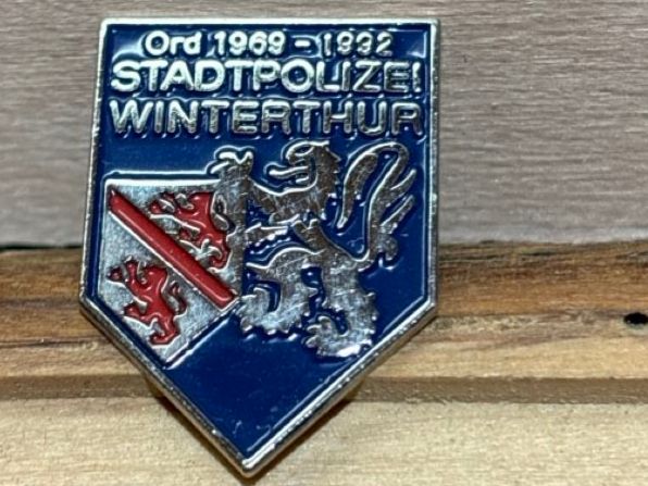 seltene-stadtpolizei-winterthur-pin-1969-1992-gebraucht-in-matzingen