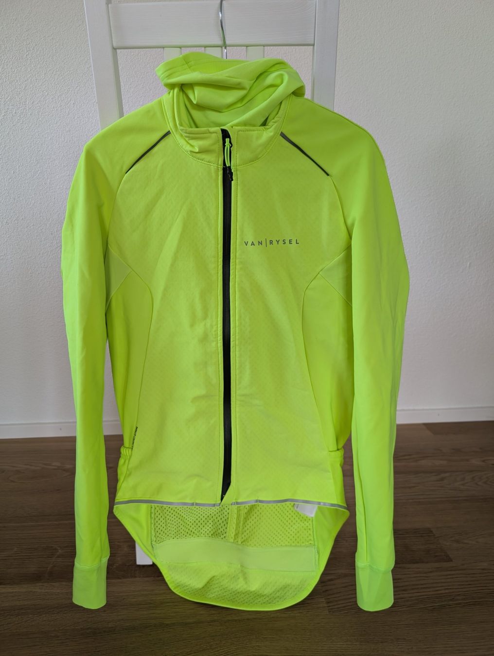 Van Rysel Giacche: Van Rysel Winterjacke neon gelb – Usato da Ehrikon venduto da S1mi03