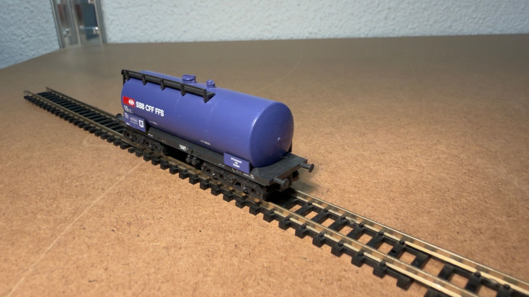 Trix Modellini di ferrovie: Trix SBB Tankwagen Spur N – Usato da Schlieren venduto da rat_lq6b 4