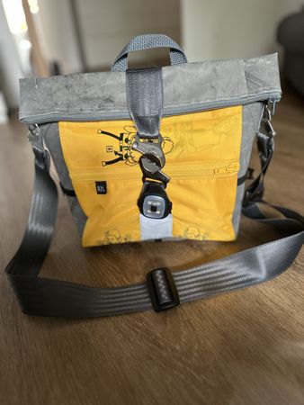 Orig. Upcycling Tasche Lufthansa Schwimmweste, Unikat, neu