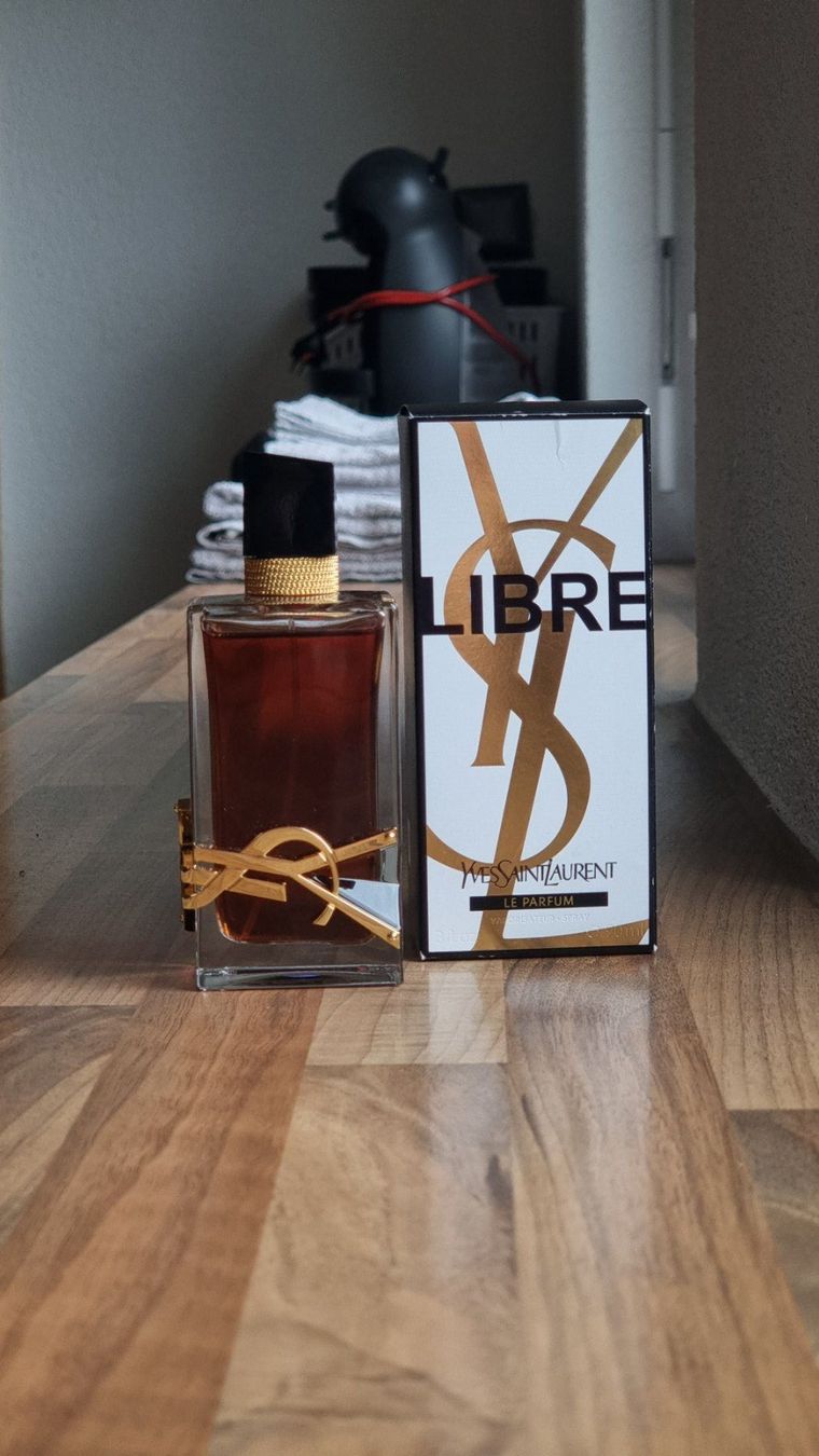 Saint Laurent Profumi & Eau de Toilette: Yves Saint Laurent "Libre" | Damenparfüm | 90ml – Nuovo (secondo la descrizione) da Wölflinswil venduto da LucaH07 1