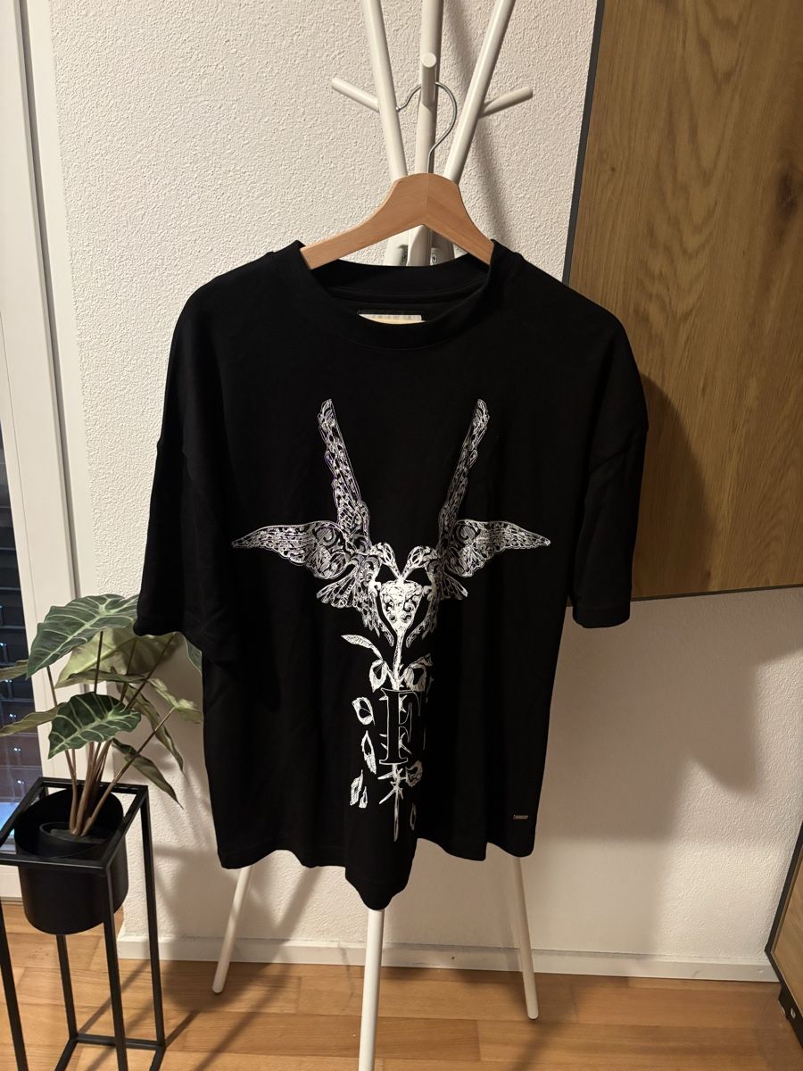 T-shirts: T-Shirt Finelli – D'occasion à Rorschach par Mazzriki
