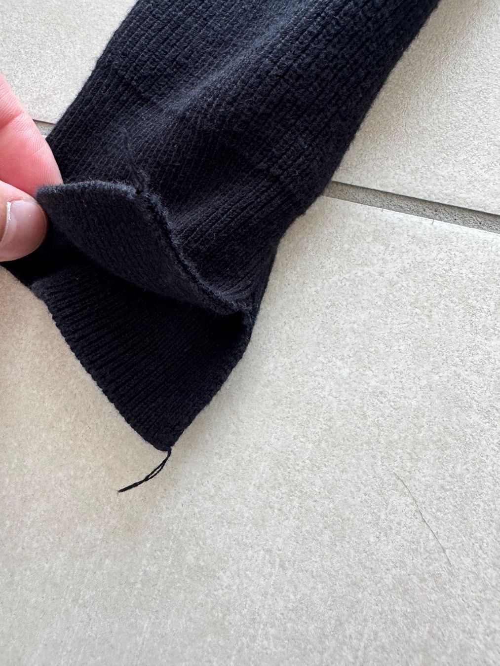 Massimo Dutti Pullover & Sweatshirts: Pullover Massimo Dutti Schwarz Grösse M guter Zustand – Gebraucht aus Meierskappel von kev_nn8q 3
