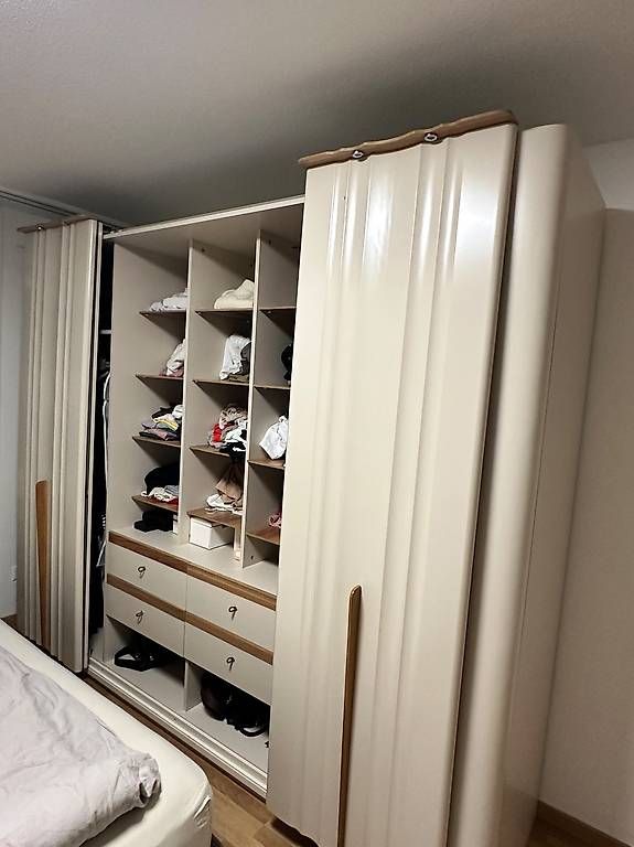 Armadi: Schrank & Bett ab sofort abholbar – Usato da Zürich venduto da Jason01 1