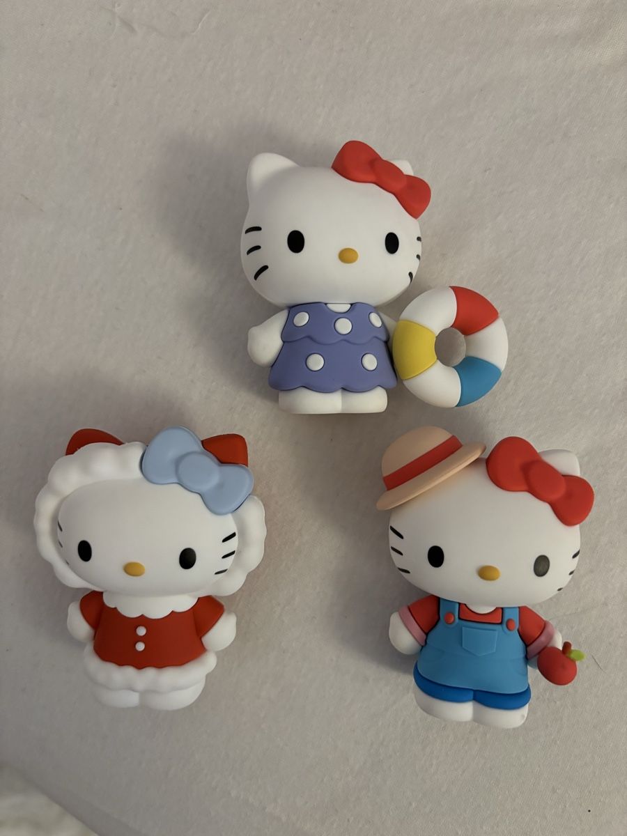 Hello Kitty Figuren: 2x Hello Kitty Doll Figuren – Neu (gemäss Beschreibung) aus Russikon von sve_v78w