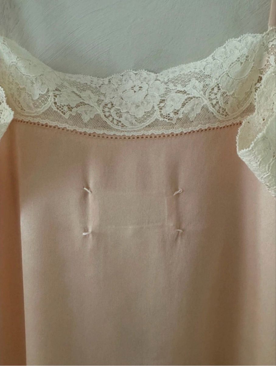 Maison Margiela Tops: Margiela satin lace slip – Neu (gemäss Beschreibung) aus Genolier von tan_rd6s 3