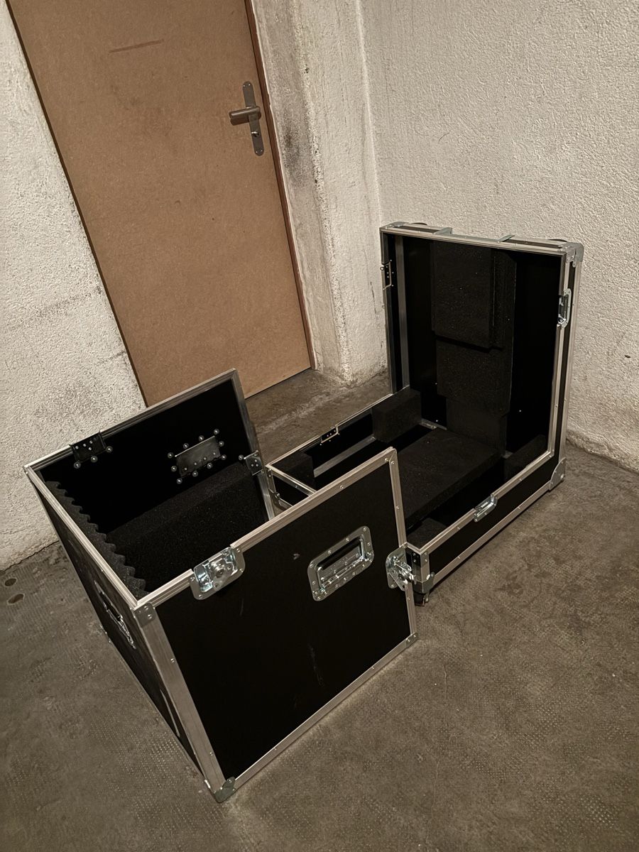 Valises de voyage: FLIGHT CASE PROFESSIONNEL SUR ROULETTES – D'occasion à Monthey par Fantabi 3