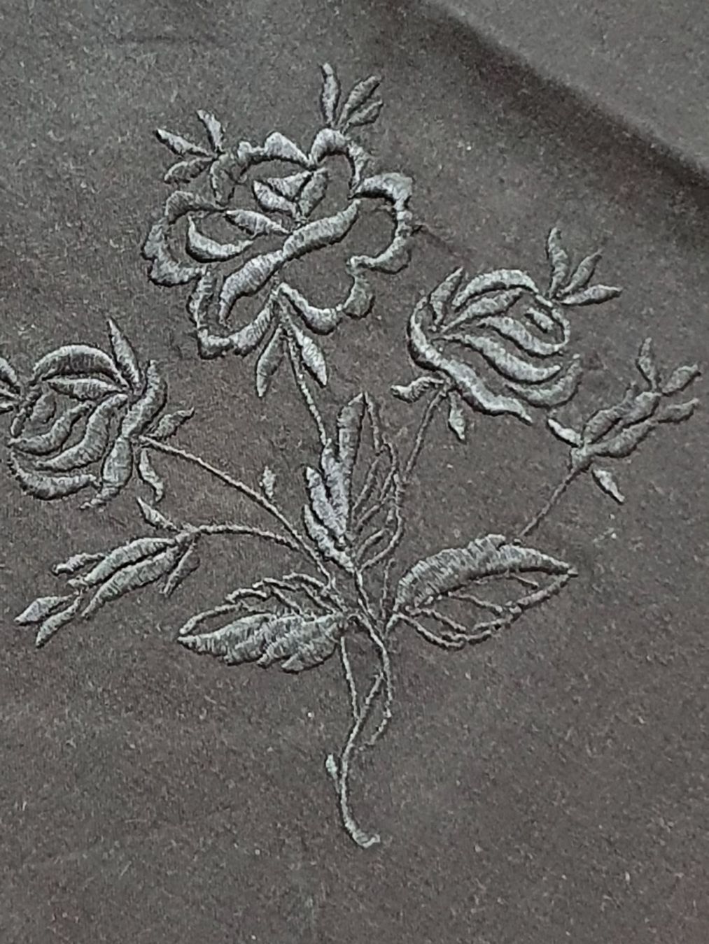 Foulards, Tücher & Schals: Vintage Ur,uralter bestickter Lumpen – Gebraucht aus Ferden von jemyce 1