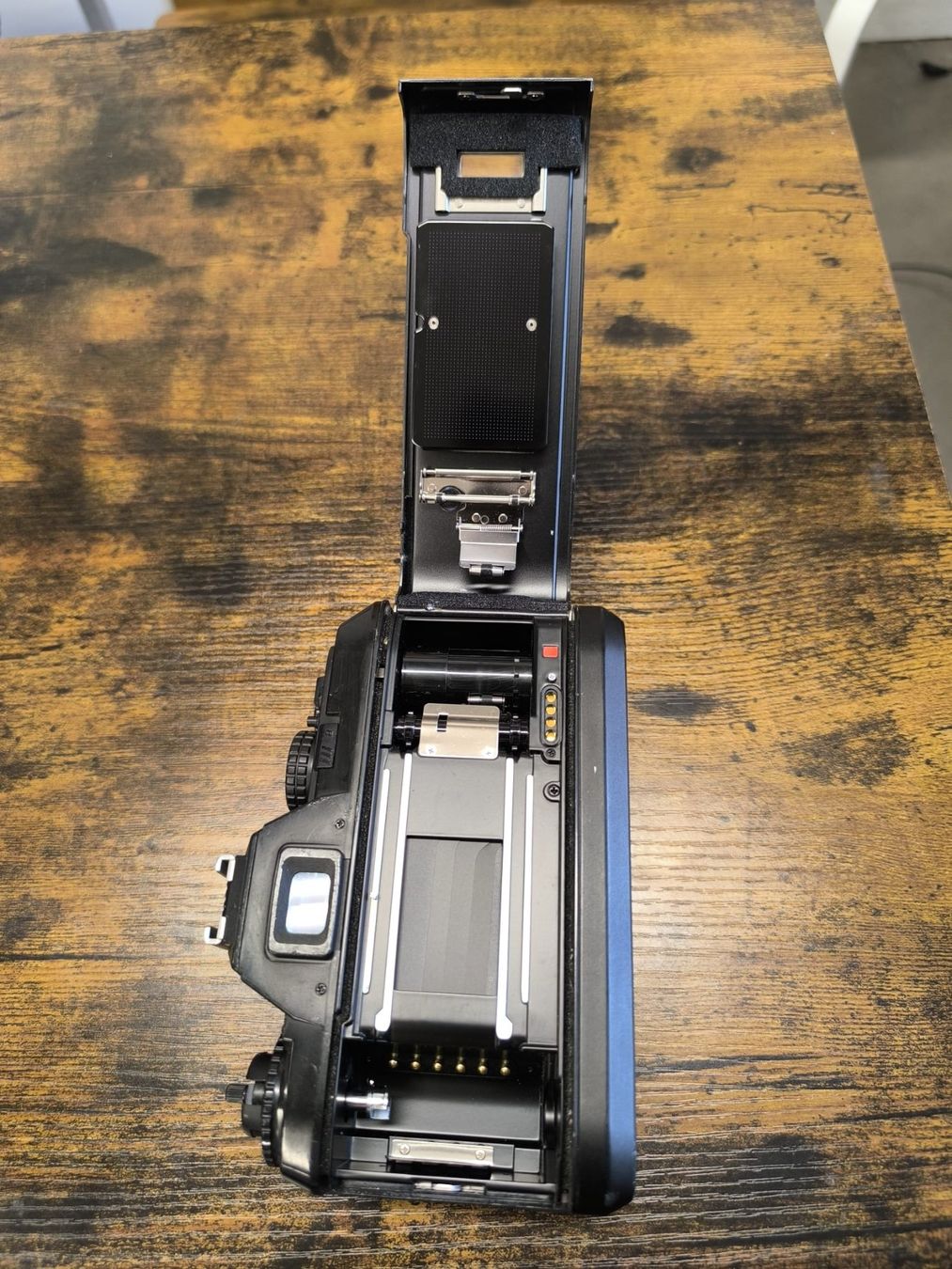 Nikon Fotocamera: Nikon F501 – Usato da Conthey venduto da costafrederico 6