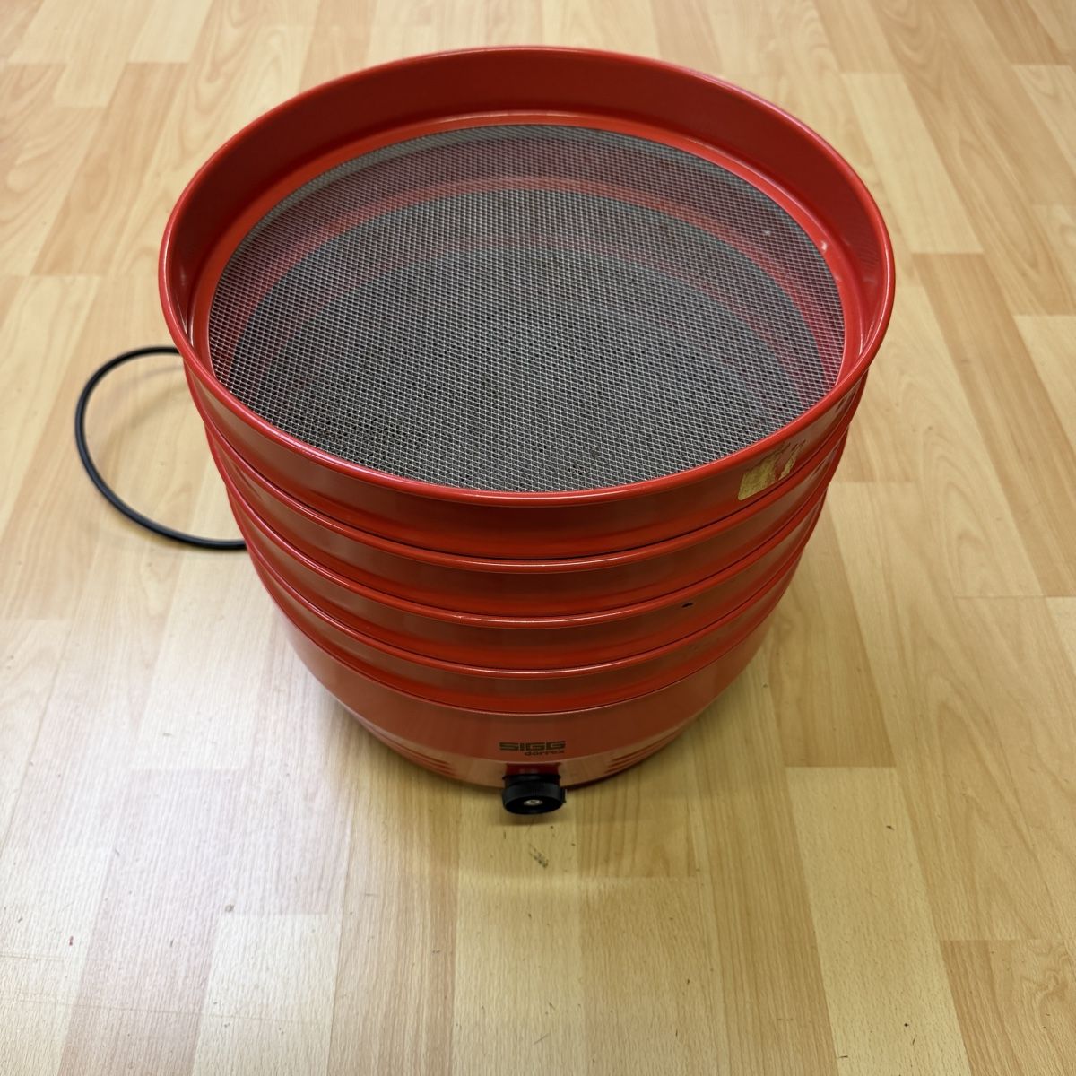 Sigg Elettrodomestici da cucina: SIGG Dörrex einstellbarer Dörrautomat mit 4 Sieben, Top – Usato da Thun venduto da BanjoDan