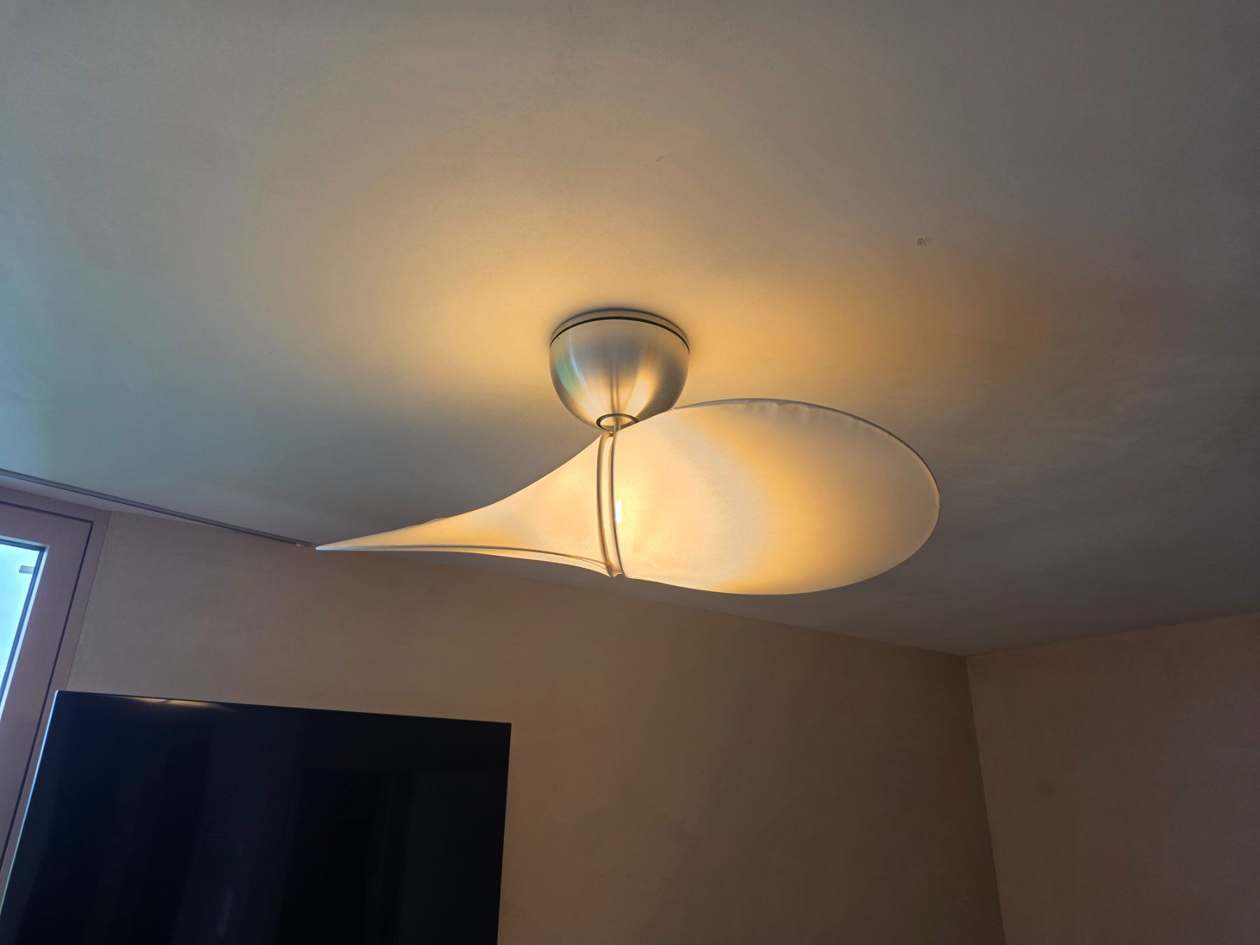 Ventilatori: Serien Lighting Propeller Deckenventilator – Usato da Dietikon venduto da deineSolutions 4