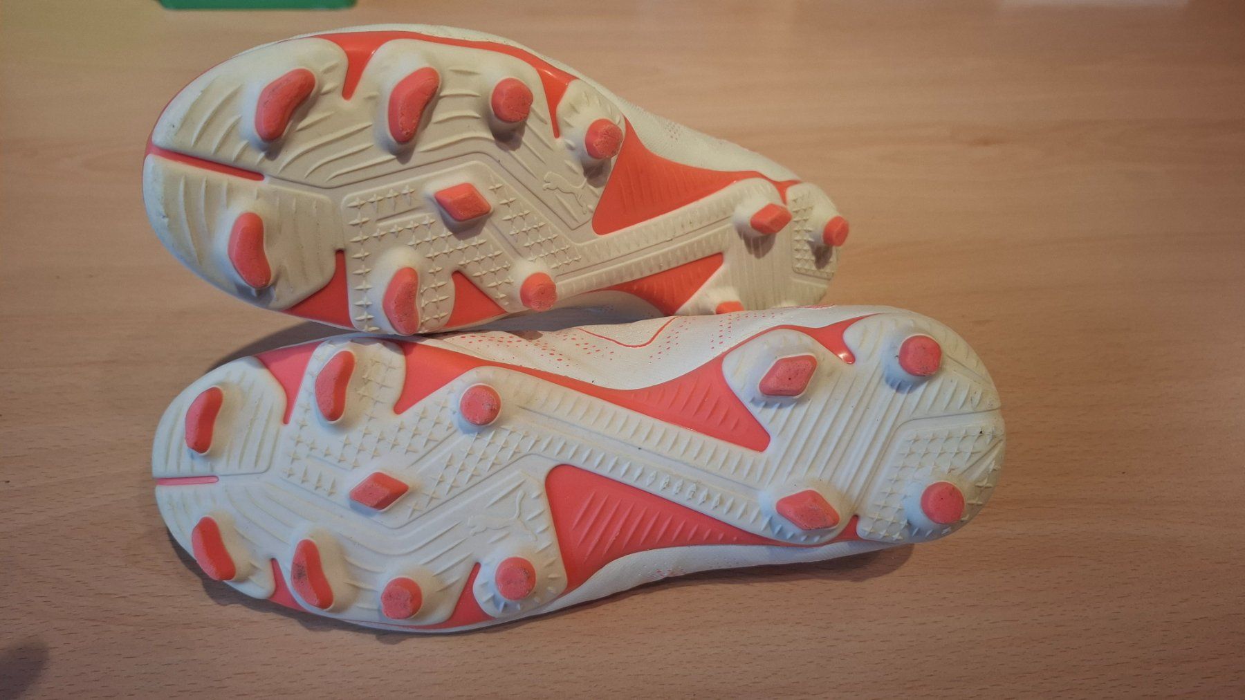 Nike Schuhe für Jungen: Fußballschuhe Puma 36.0 – Gebraucht aus Rothenfluh von Sawi80 1