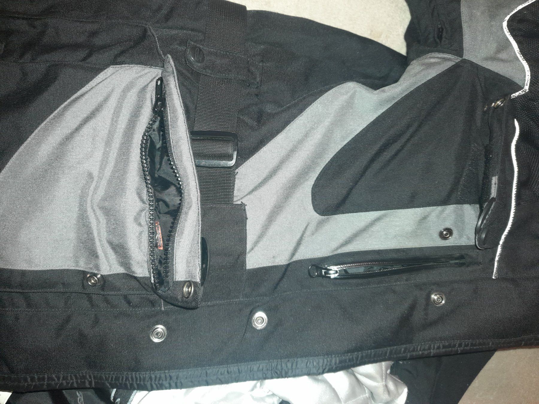 Jacken: Motorradjacke Spool Grösse 52/L – Gebraucht aus Waltenschwil von alfarumore 6