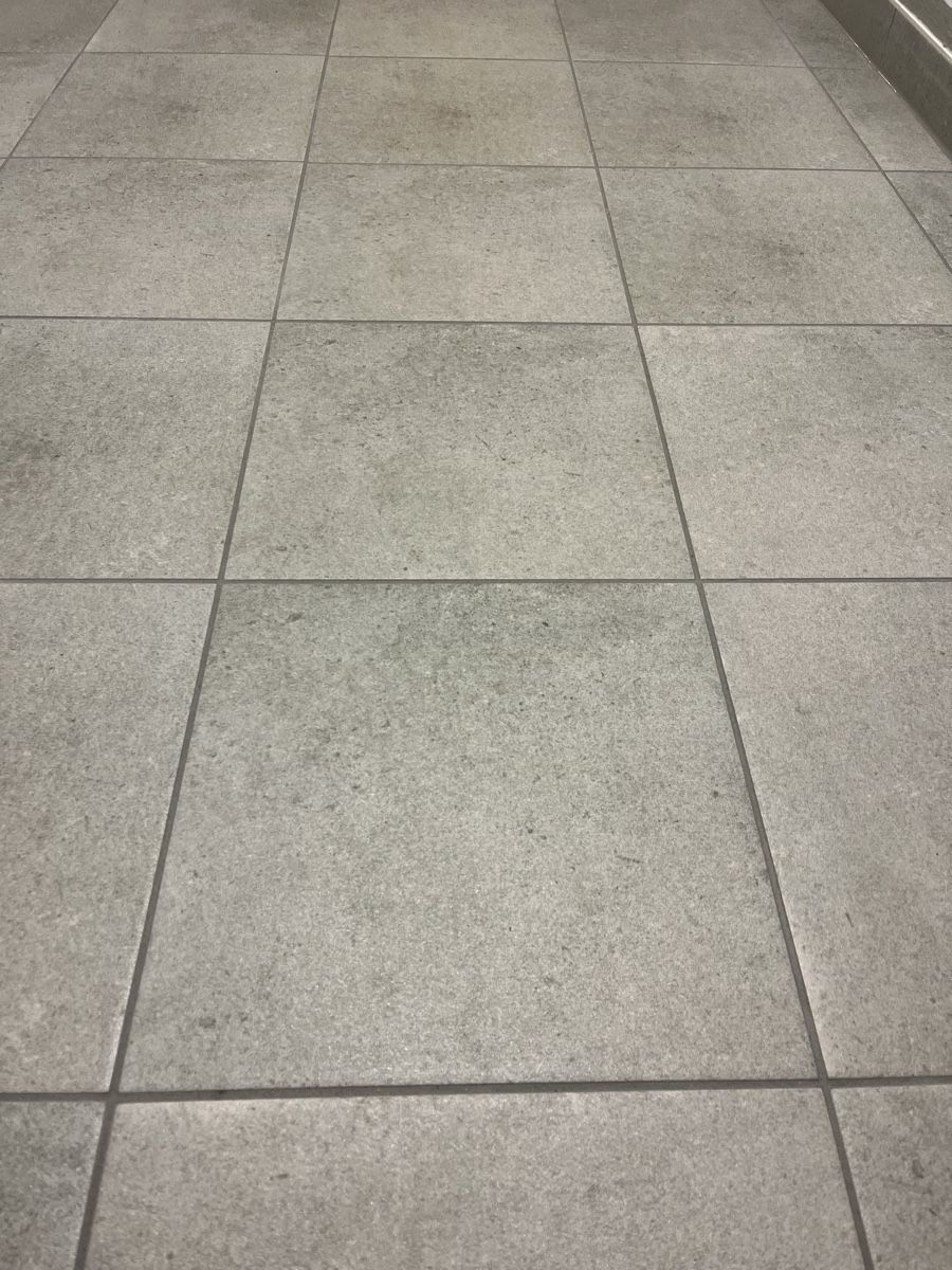 Rivestimenti per pavimenti: Keramikfliesen – Nuovo e nell'imballaggio originale da Zofingen venduto da tschuedi68