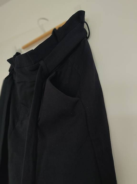 Vero Moda Pantaloni: Pantalon taille haute M Vero Moda – Usato da Morges venduto da L_6688 2