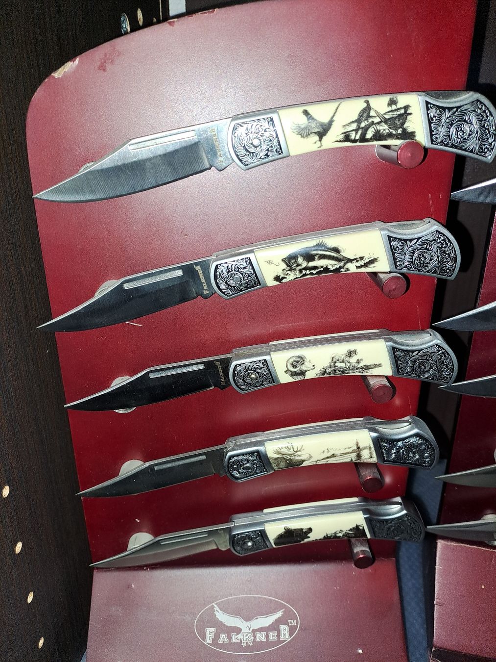 Swiss Coltelli: Falkner Messer-Set mit Schweizer Motiven - Sammlerstück – Nuovo (secondo la descrizione) da Dürrenäsch venduto da forstwart91 2