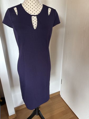 Oasis Dress - Stylish Purple Dress, size 38. New