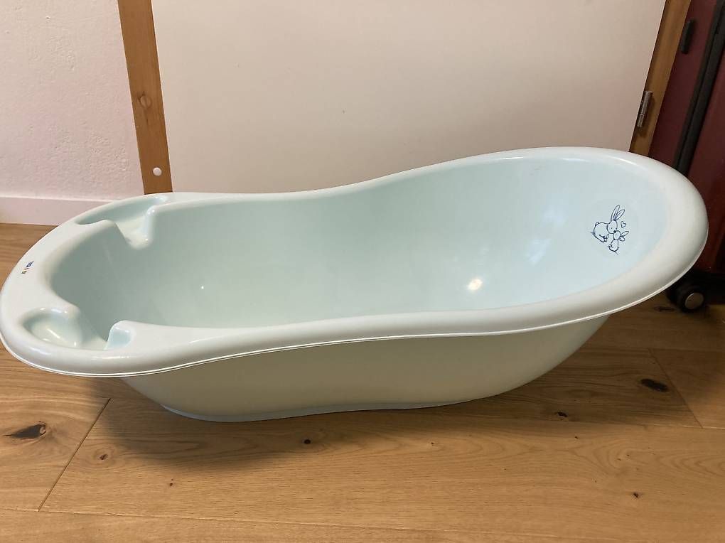 Baignoires: Babybadewanne – D'occasion à Gansingen par sta_v5mj