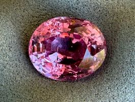 PINK SAPHIR (N)unbehandelt  Burma  oval   3.12ct
