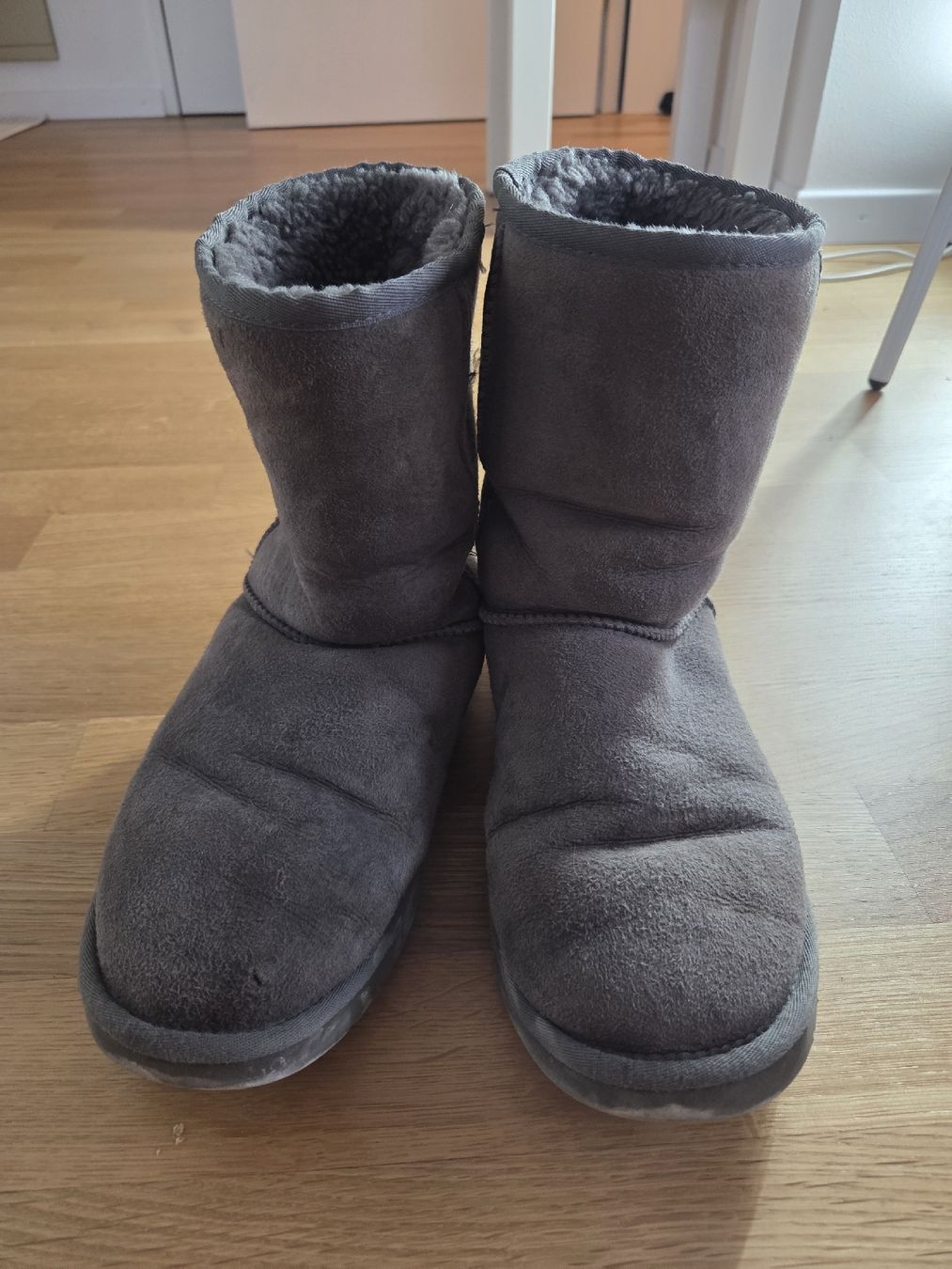 Ugg Damenschuhe: ugg boots – Gebraucht aus Dietikon von Nansula 1