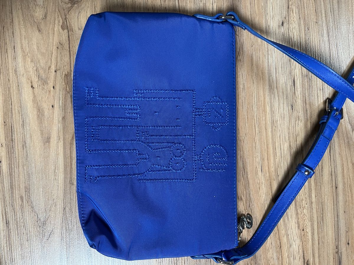 Desigual Taschen für Damen: Handtasche Desigual – Neu (gemäss Beschreibung) aus Oberbüren von len_5q92 1