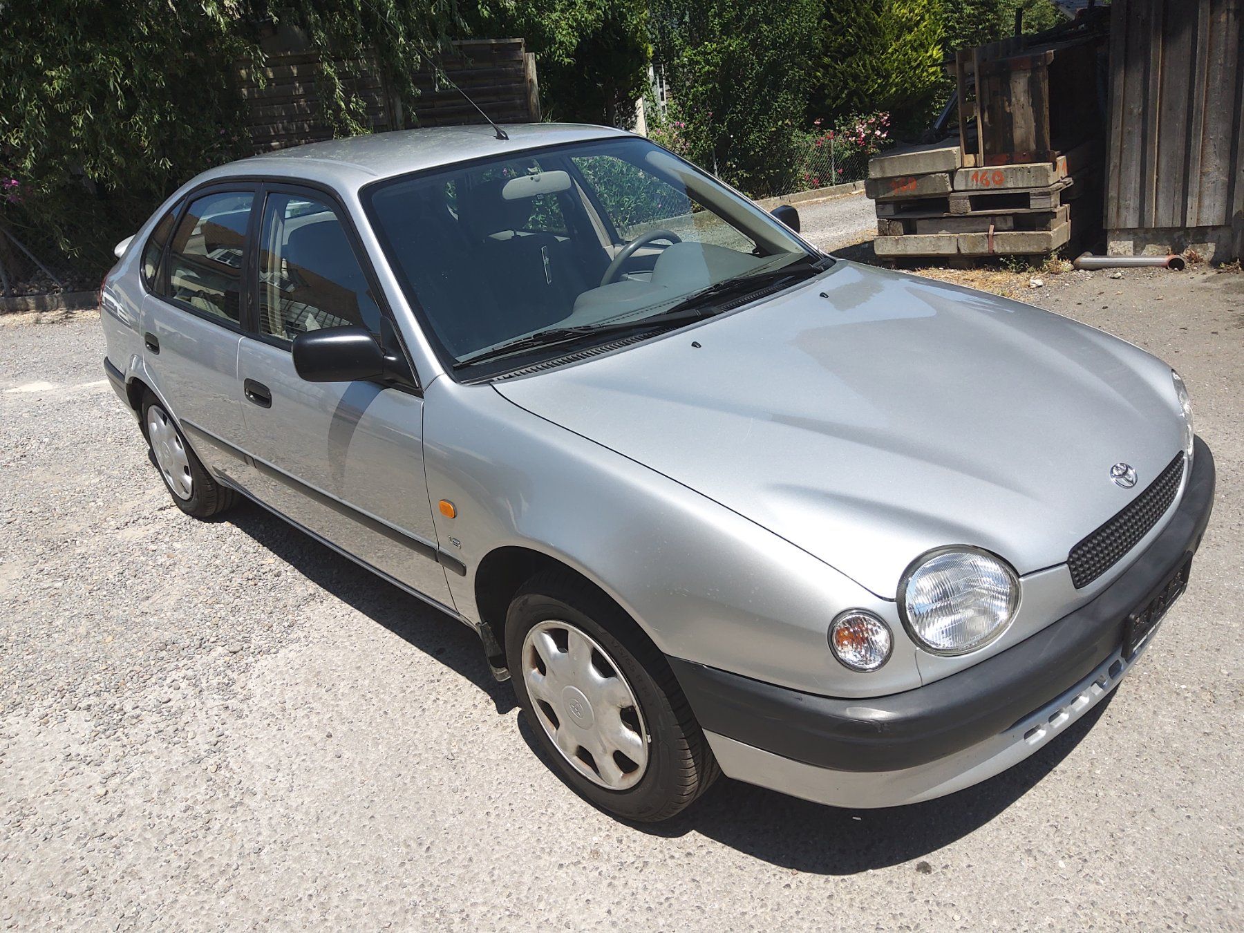 Toyota Automobili: Toyota Corolla 1600 LB – Usato da Zihlschlacht venduto da Kreis68 1