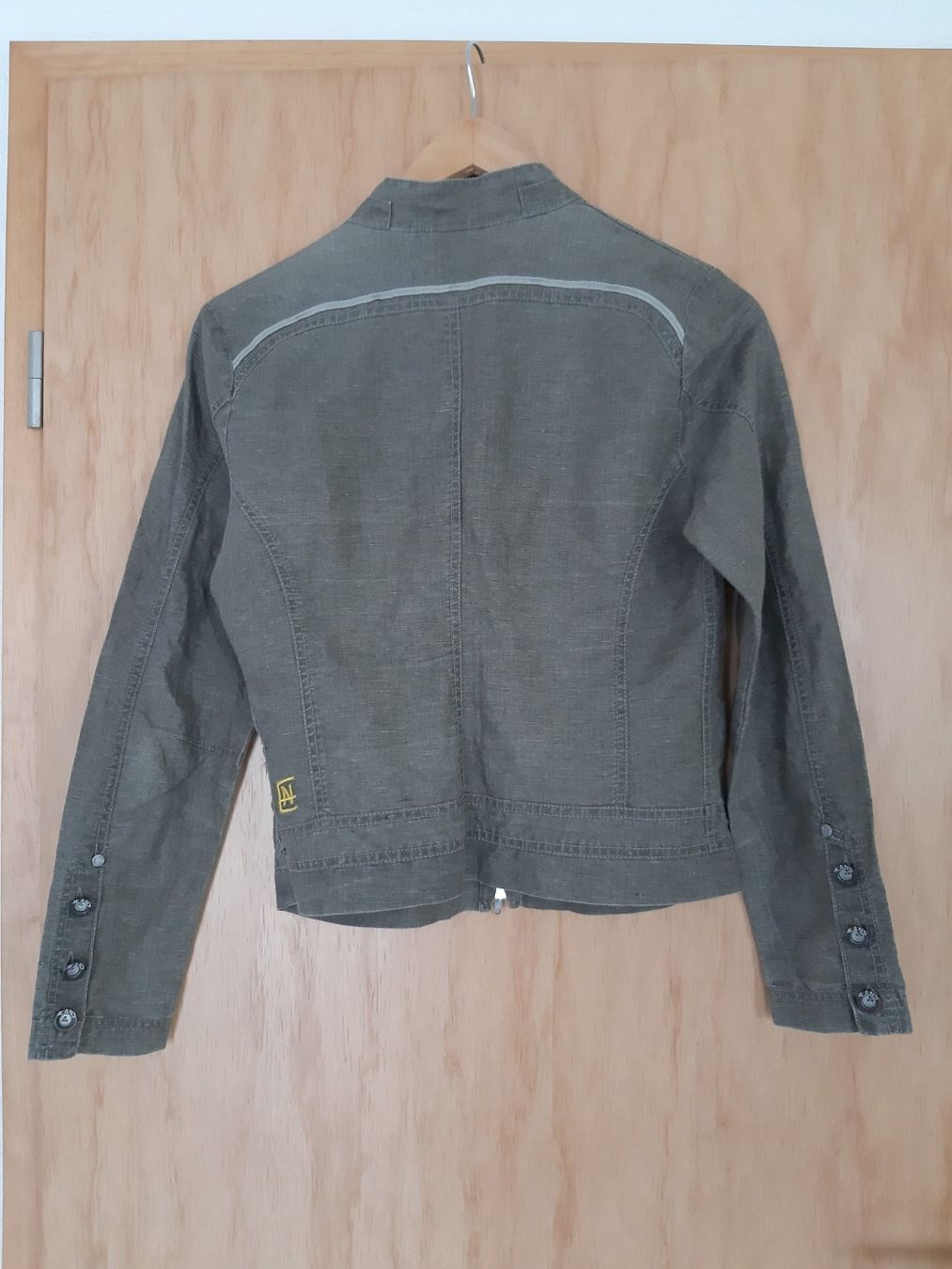 Nile Jacken: Nile Jacke Gr. S – Gebraucht aus Schmitten FR von ReniStern 1