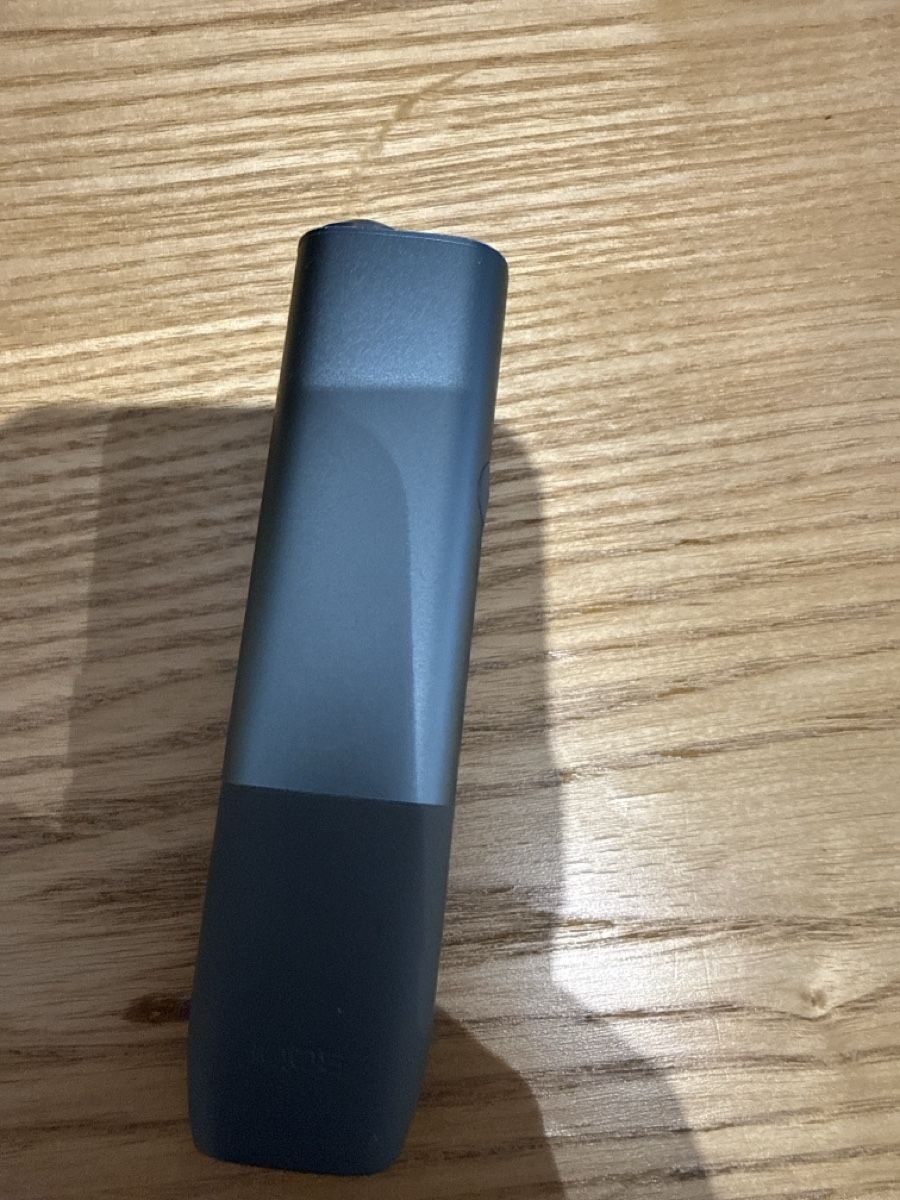 Sonstige Tabakwaren: Iqos  – Gebraucht aus Les Acacias von A.cicc
