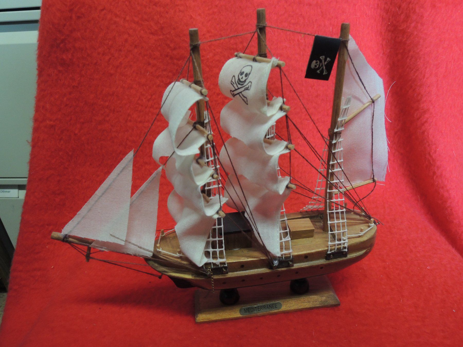 Kit di modellismo & Modellini statici: Modell eines Segelschiffes "Mediterranée" 23cm lang – Usato da Uznach venduto da rut_xrx5