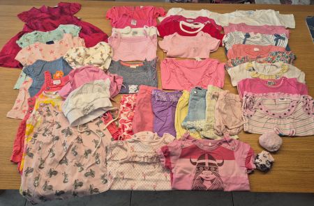 Kleider Paket Mädchen 2, 39 Teile, Sommer, Grösse 74