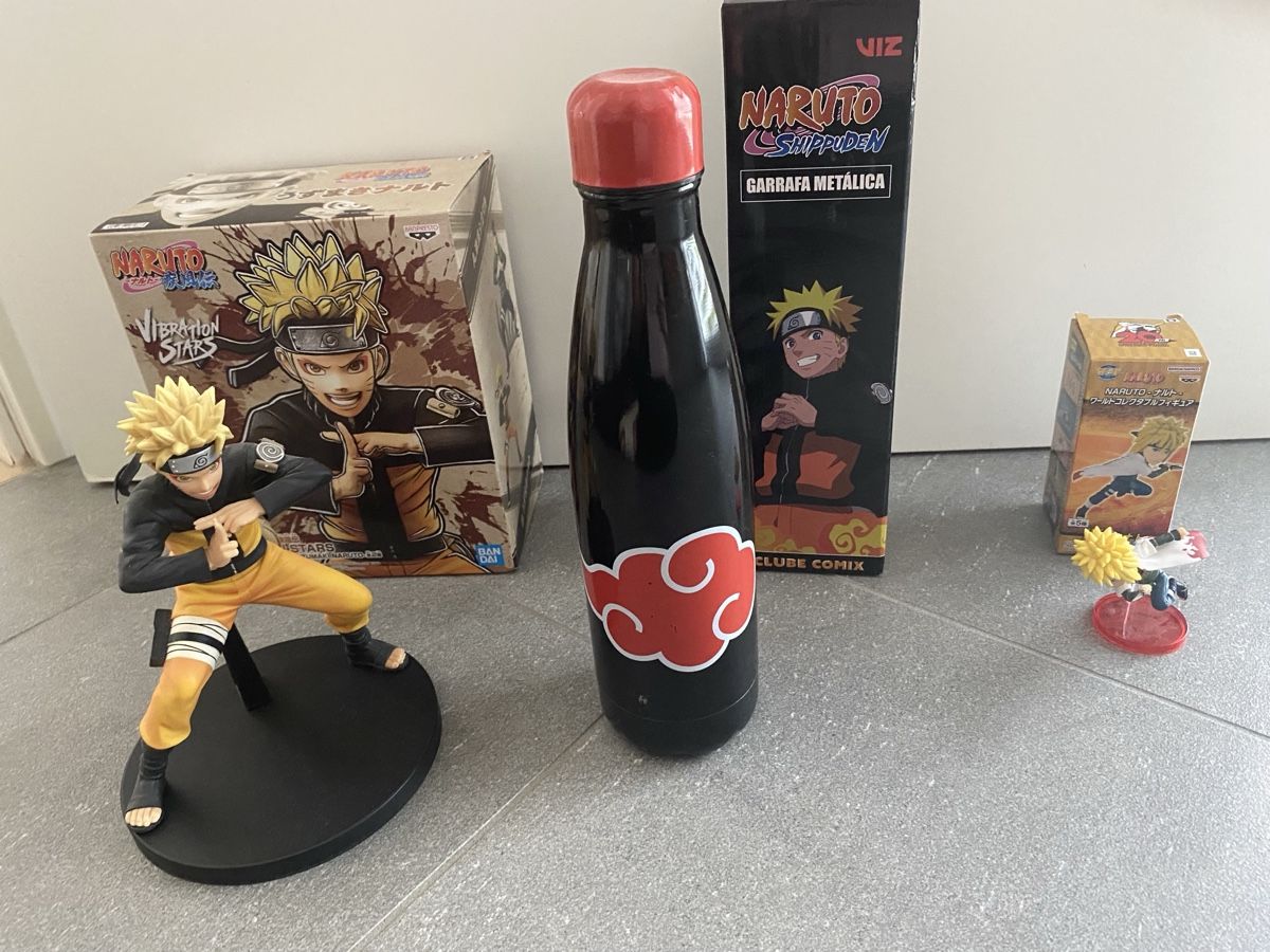 Figurines: Naruto Figuren und Metallflasche  – D'occasion à Malters par Kuettel1
