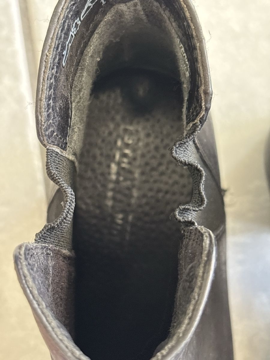 Scarpe da donna: Schwarze Leder Chelsea Boots Grösse 39 – Nuovo (secondo la descrizione) da Hendschiken venduto da Uraniali 7