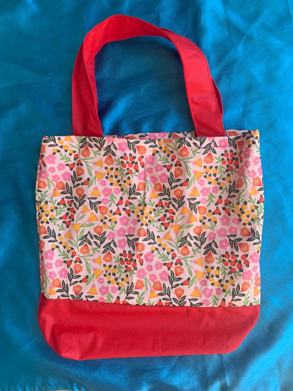 Taschen: Faltbare Einkaufstasche Blumen – Neu und originalverpackt aus Wetzikon ZH von jol_6cb8