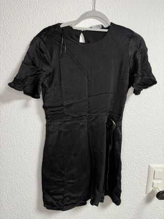 Schwarzer Zara Jumpsuit/ Playsuit mit Gürtel – Grösse L
