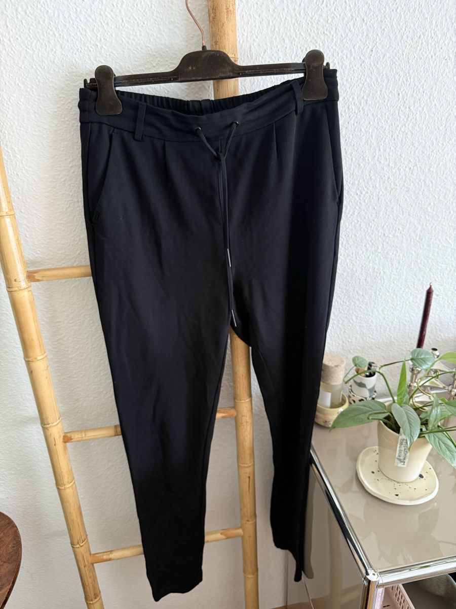 Only Pantaloni: Hose Only Gr. M – Usato da Meilen venduto da NHirs96