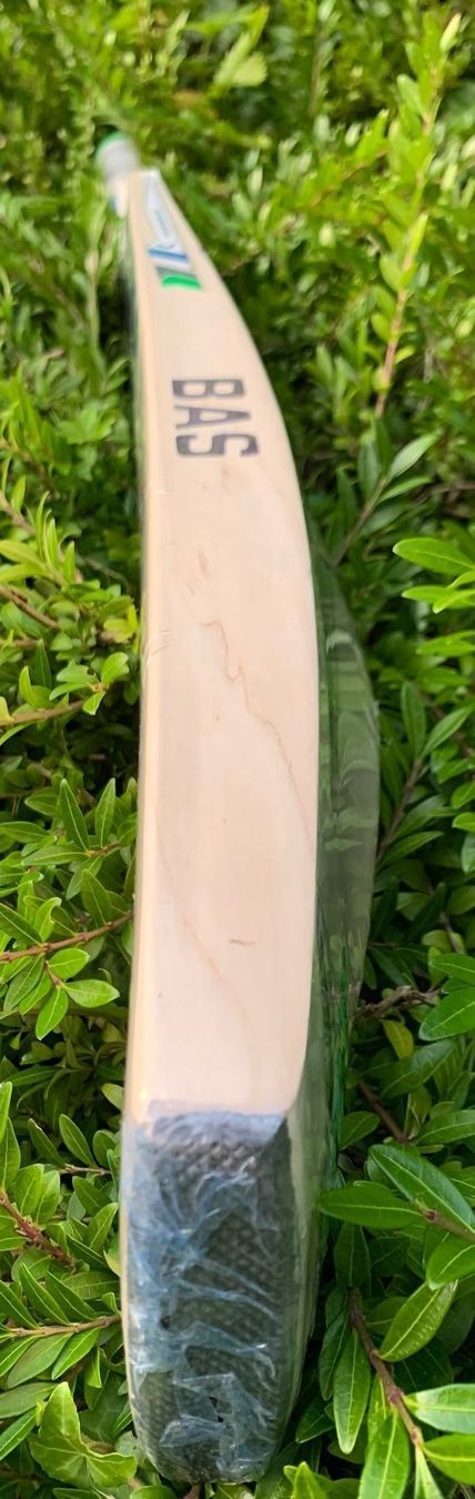 Articoli in legno: Cricket Bat BAS Vampire Supreme SH – Nuovo e nell'imballaggio originale da Luzern venduto da ronymamuni 8