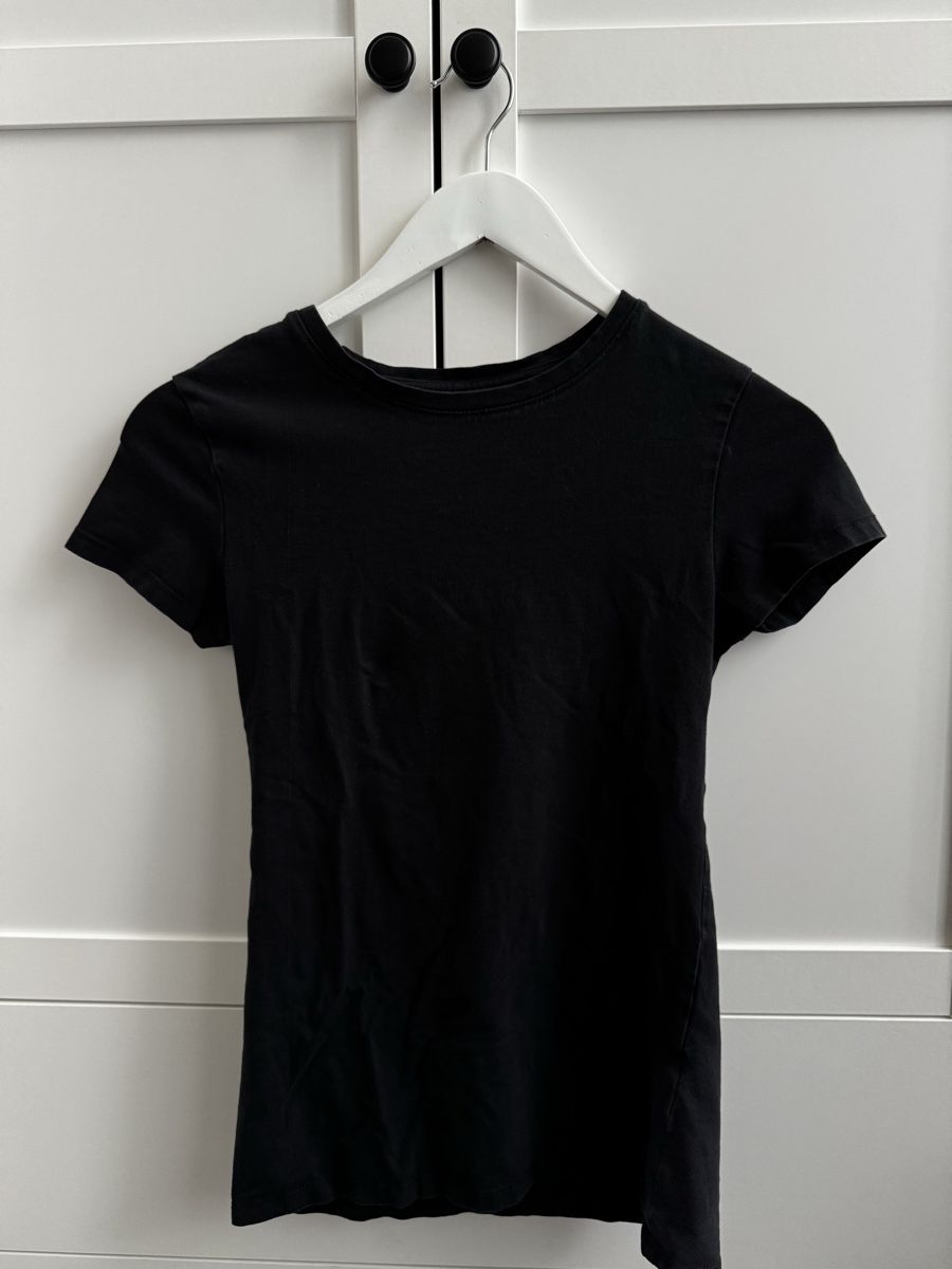 T-Shirts: T-Shirt schwarz XS – Gebraucht aus Winterthur von vic_1256